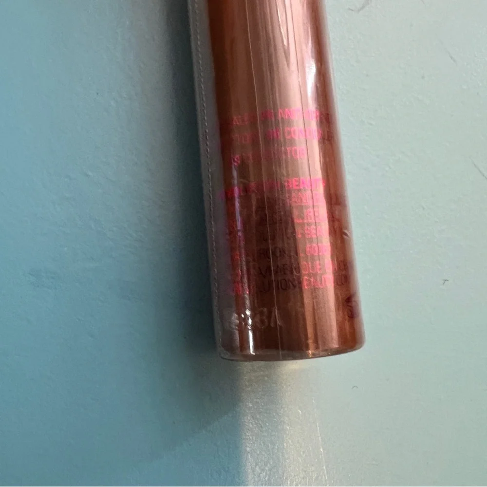 Revolution Makeup Heart Breakers Concealer w/Coconut Extract & Vitamins HazelNut